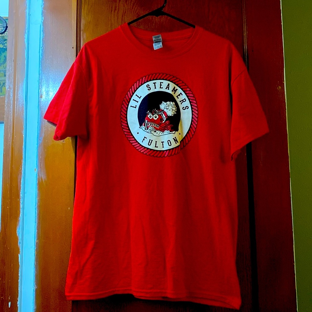 Red Graphic Tee “Lil Steamers”